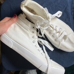Worn Once Yageyan White Sneakers in Size 9